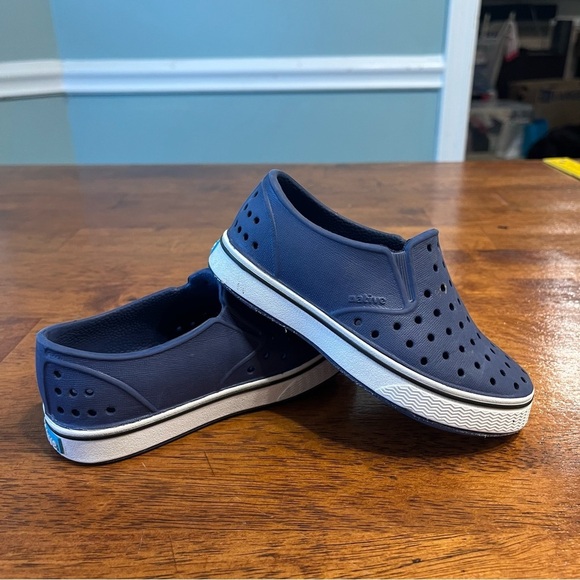 Native Other - Native Miles Navy Perforated Slip-Ons shoes size 8